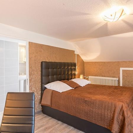 Alp'Hotel Voreppe Eksteriør billede